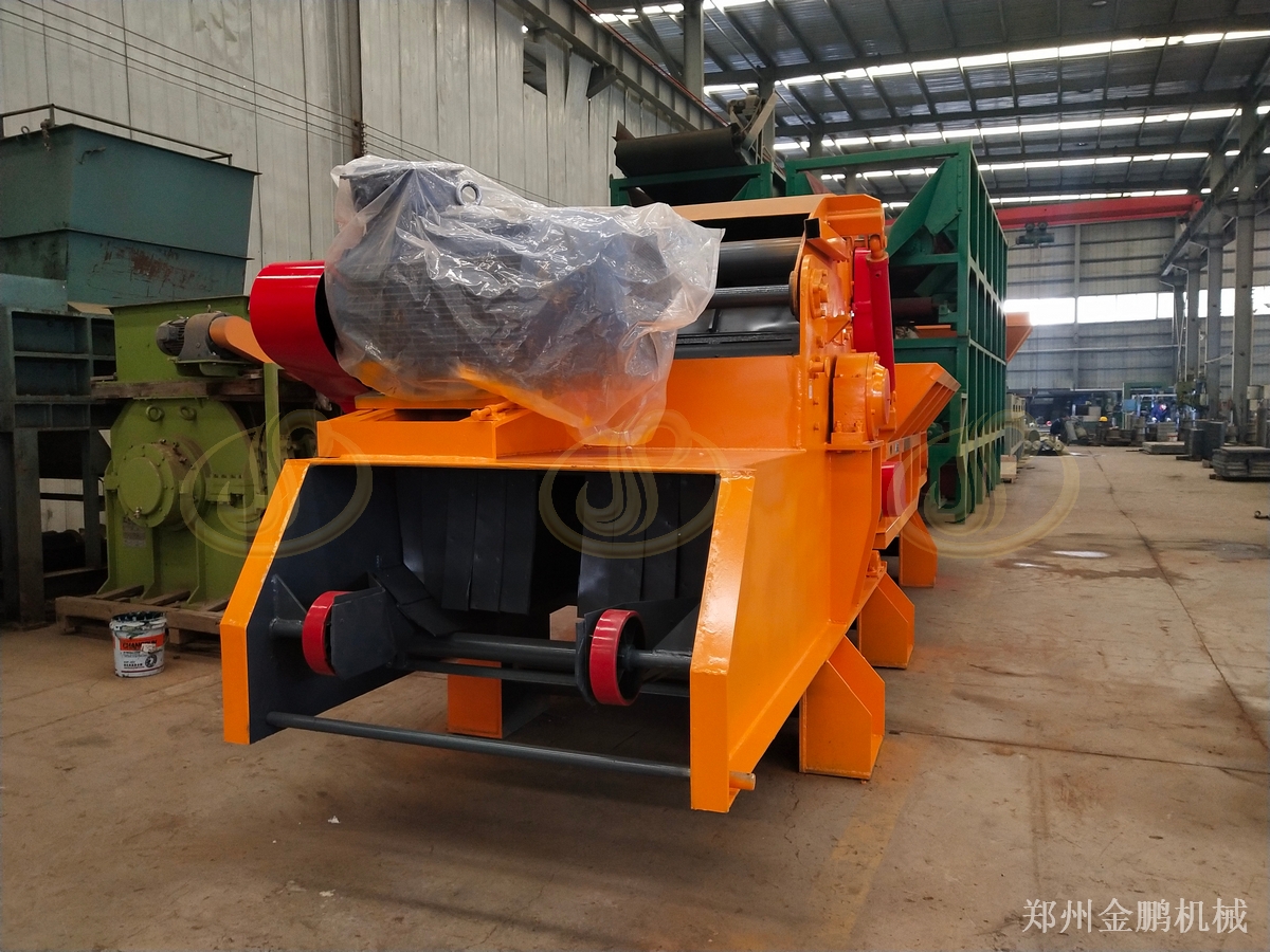 郑州金鹏大型树枝粉碎机1000型在生物质燃料预处理中的应用