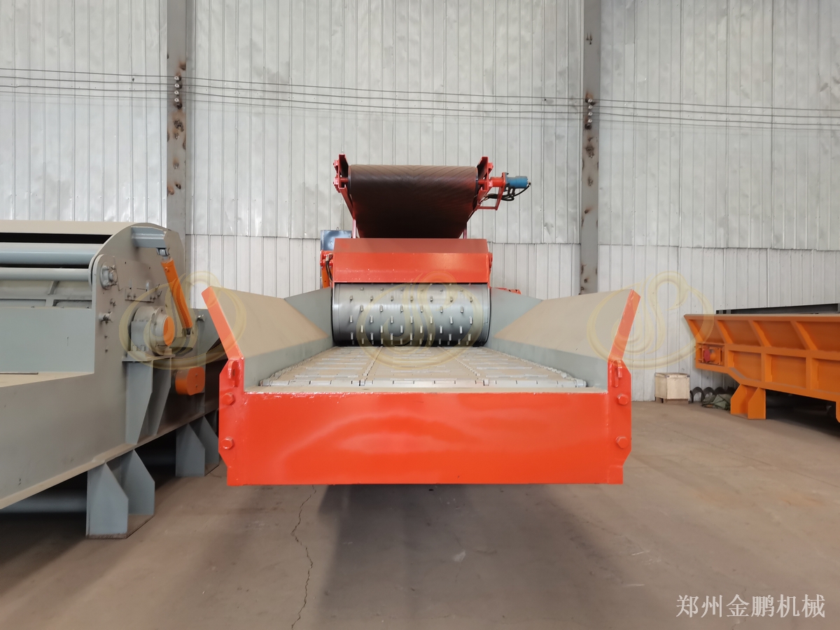 郑州金鹏大型木材粉碎机价格与集中料场作业组织配置参考